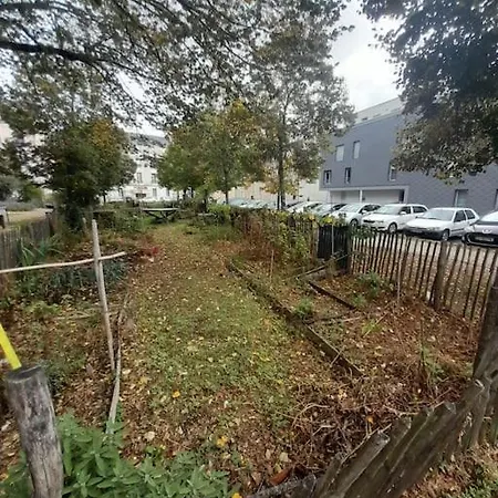 Mangin-direct Gare-parking-proche Commerces Нант